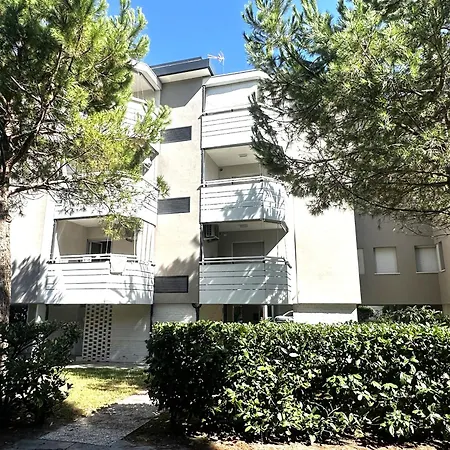 Naonis - Apartament *